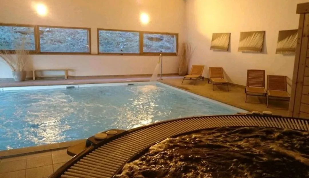 Orelle Val Thorens le hameau des Eaux d'Orelle 0*,